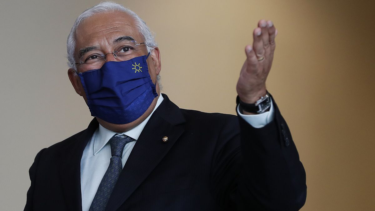 Prime Minister António Costa says the government is preparing the future steps of deconfinement and will announce them in due course.