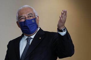 Prime Minister António Costa says the government is preparing the future steps of deconfinement and will announce them in due course.