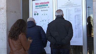 Colas para votar de forma anticipada en Portugal