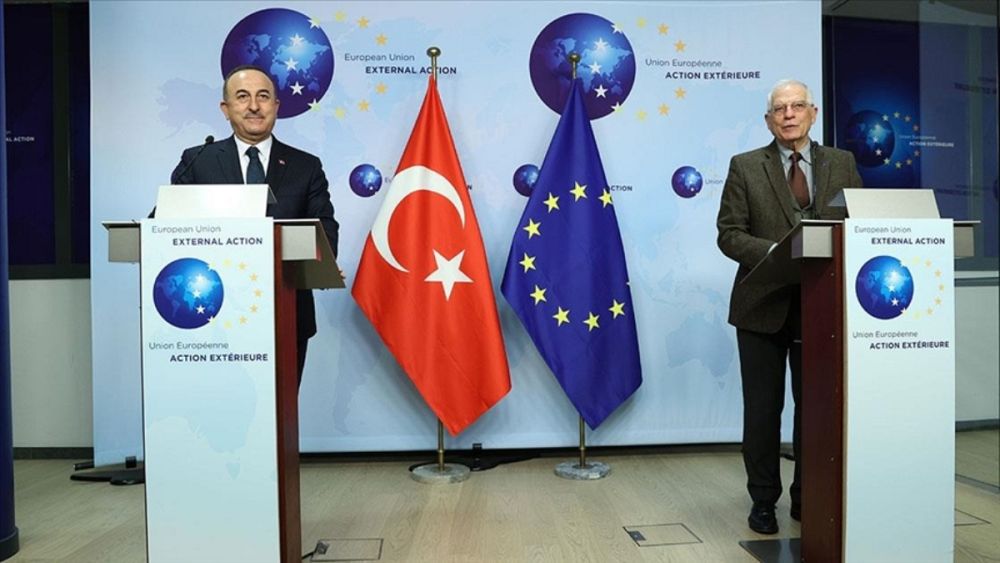 Είναι ο «πρωταρχικός», απευθύνω έκκληση στους δημοσιογράφους για τον Κάβουσογλου: Ο πρωθυπουργός είχε στην Τουρκία;