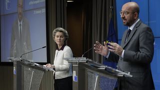La presidenta de la Comisión Europea Ursula von der Leyen y el presidente del Consejo Europeo, Charles Michel.