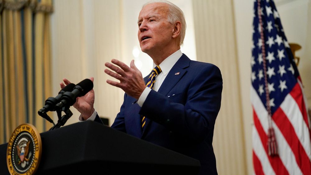 Anket: Biden'ın uluslararası popülaritesi yüksek ama ABD'ye güven düşük