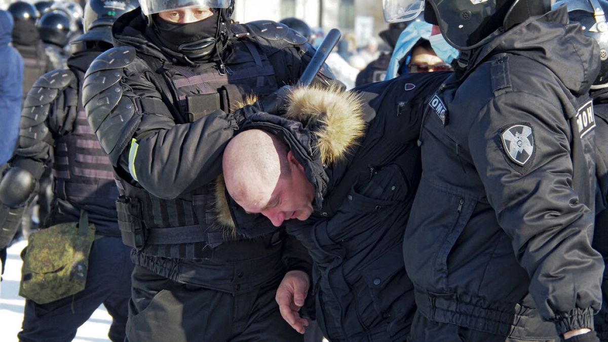 Rusya'nın Habarovsk kentindeki Navalny protestosunda göstericiler gözaltına alındı