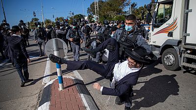 Confrontos entre a polícia e judeus ultra ortodoxos em Israel