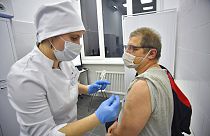 Una vaccinazione con lo Sputnik V a Mosca - 28.12.2020