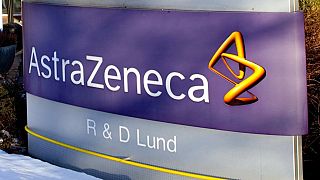Streit um Impfstoff-Lieferung - EU will Export von AstraZeneca kontrollieren
