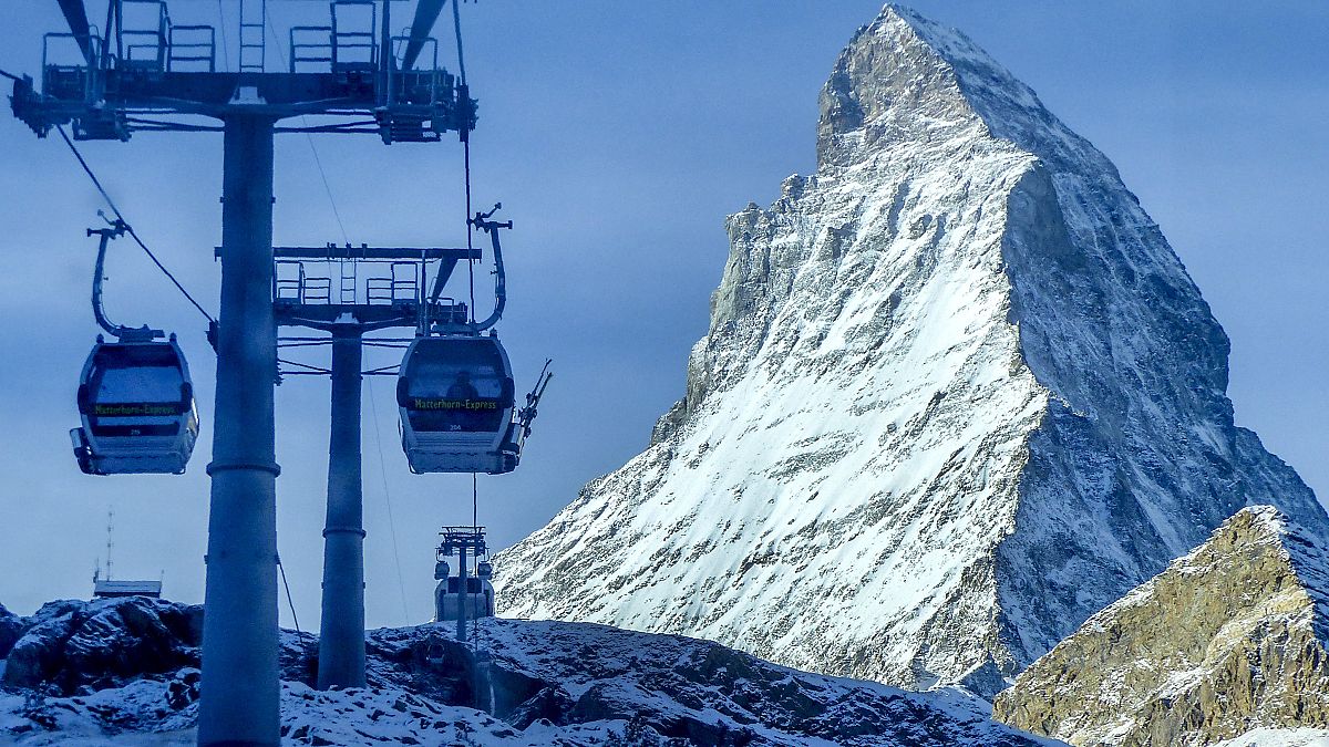 İsviçre'deki bir kayak merkezi  