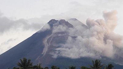 تصاویری از فوران کوه آتشفشانی مراپی در اندونزی
