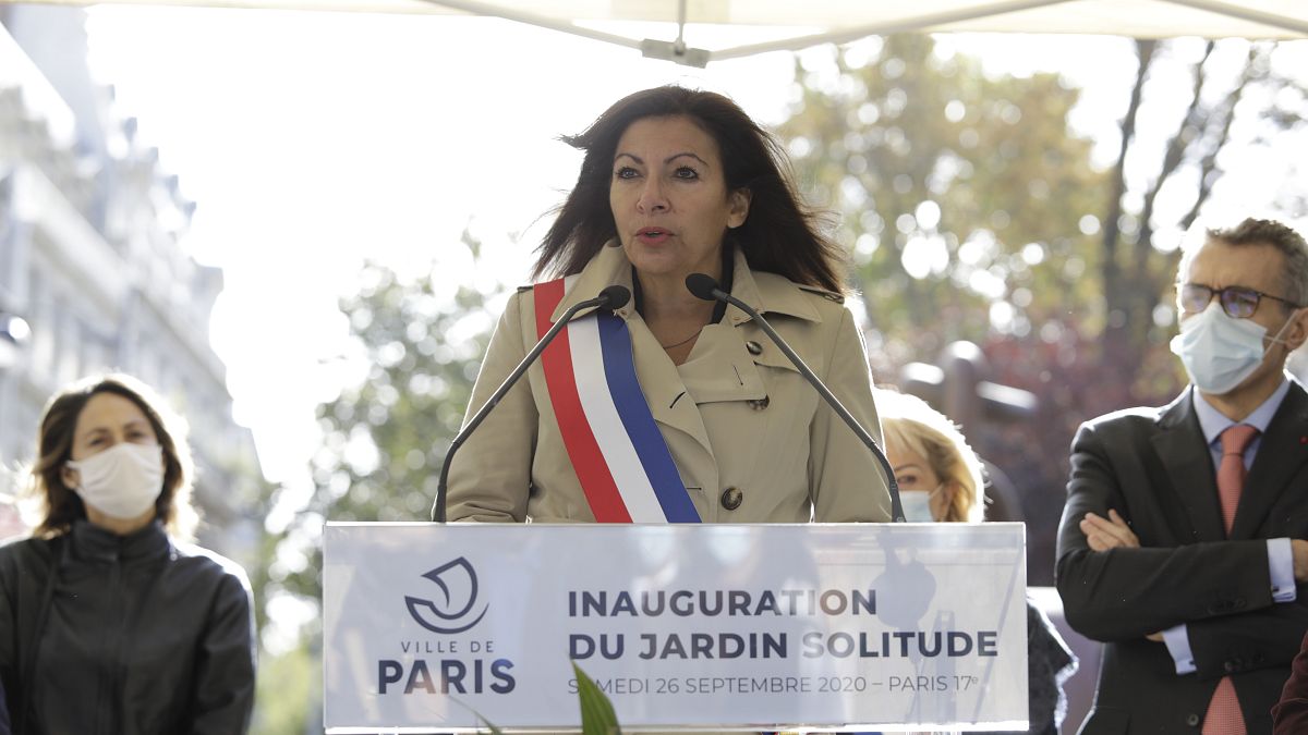 Paris Belediye Başkanı Anne Hidalgo