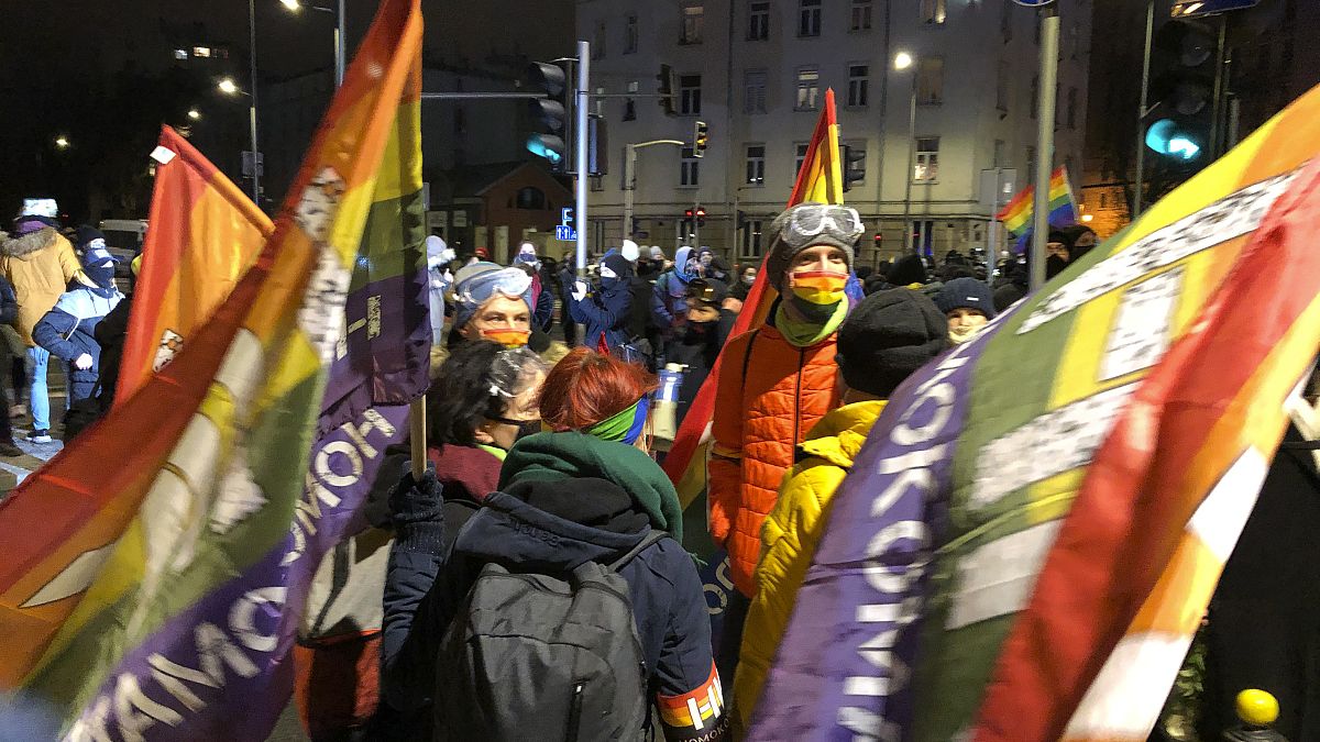Országos demonstráció az abortusztilalom ellen Lengyeországban