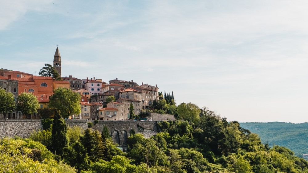 Meet Croatia's first official 'digital nomad' as country opens its doors with special visa - Vimarsana News