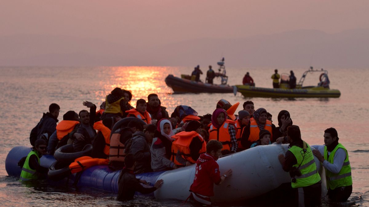 Yunan adalarına gelen mülteciler