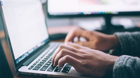 Travel and tourism websites saw the biggest decline in traffic in 2020