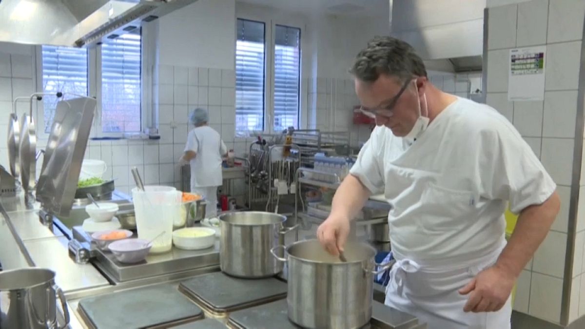 Γερμανία: Βραβευμένος σεφ στην κουζίνα νοσοκομείου