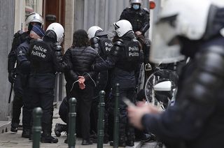 بازداشت افراد ناقض قوانین قرنطینه