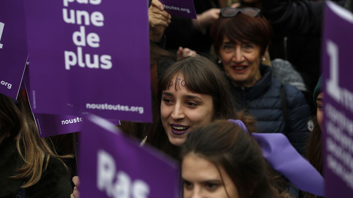 Baisse des féminicides en 2020 en France, mais pas des violences conjugales