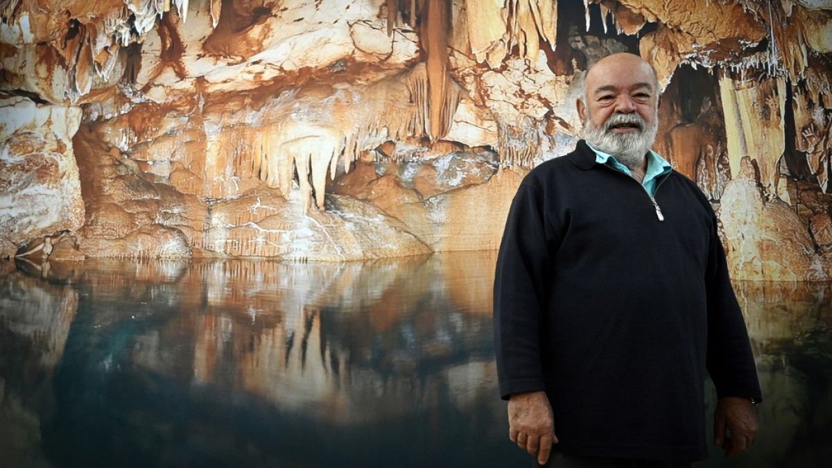 Henri Cosquer, découvreur de la grotte sous-marine ornée dans les calaques de Marseille en 1985