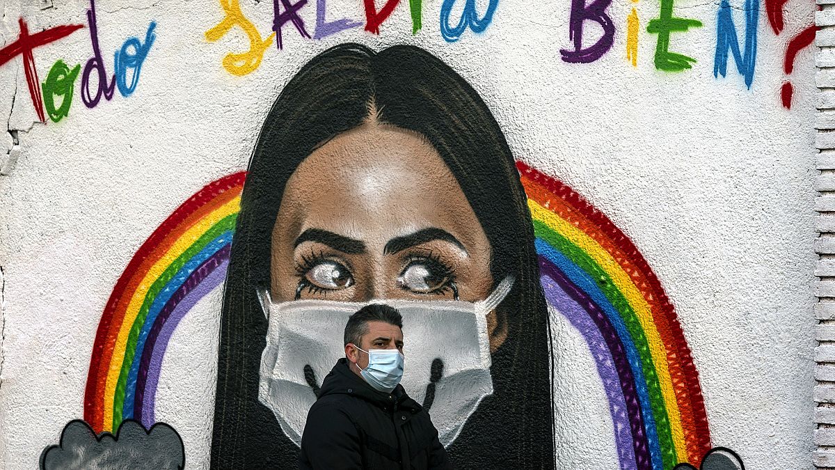 "Wird am Ende alles gut?" Wandbild zu Corona in Barcelona. 