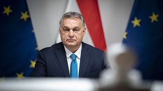 Orbán Viktor az Európai Unió tagállamai vezetőinek videókonferenciáján a Karmelita kolostorban 2021. január 21-én.