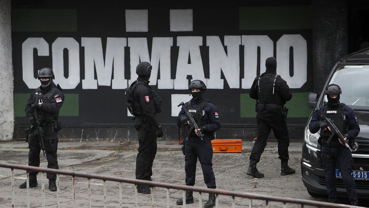 Полиция на стадионе в Белграде