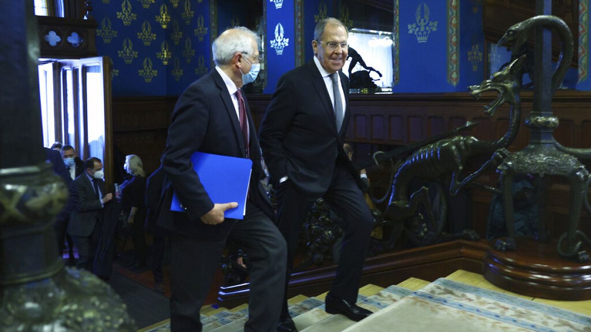 Josep Borrell (links im Bild) und Sergej Lawrow