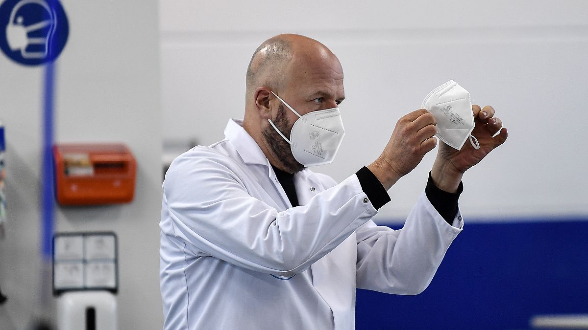 Производство защитных масок в Германии