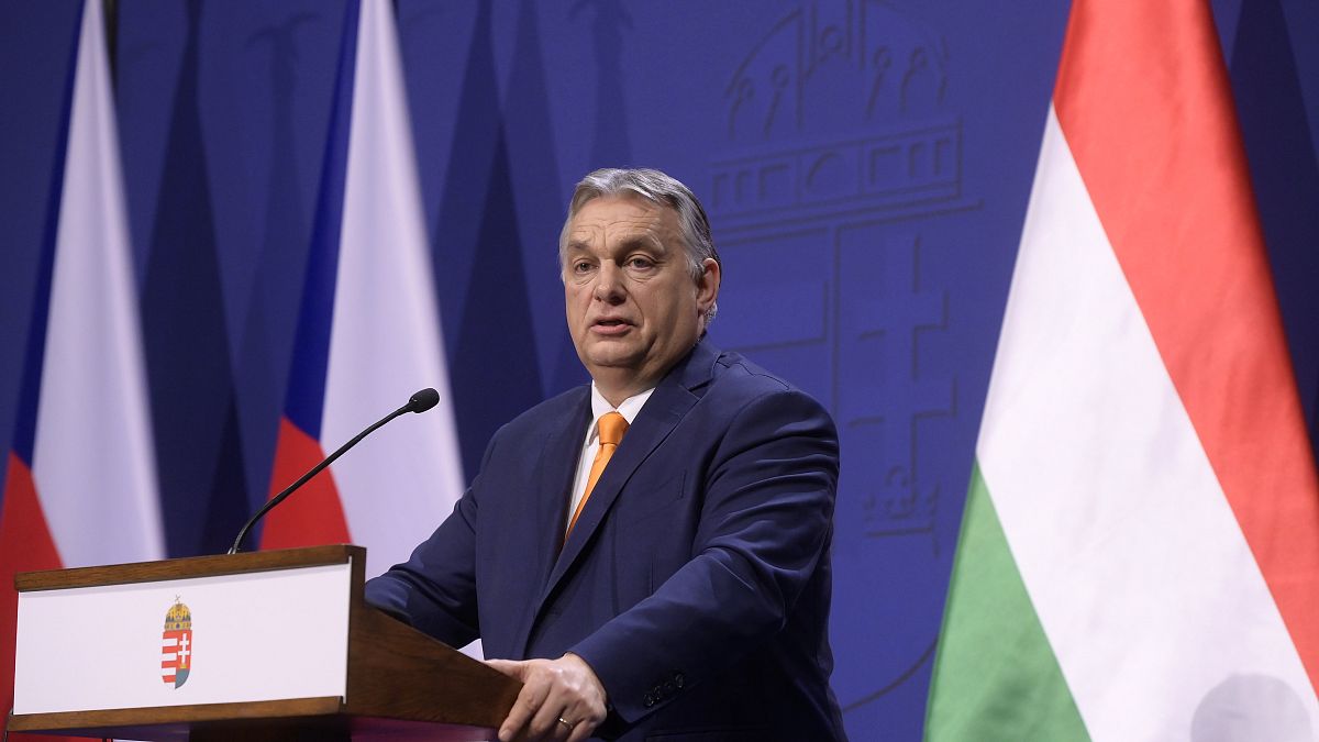 Orbán Viktor miniszterelnök az Andrej Babis cseh kormányfővel tartott közös sajtótájékoztatón, megbeszélésüket követően Budapesten, a Karmelita kolostorban 2021. február 5-én