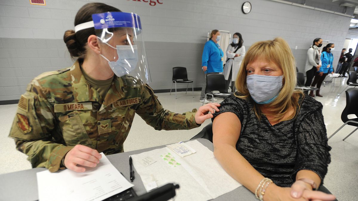 ABD'de aşı kampanyası için asker görevlendirilecek