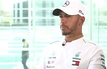 Lewis Hamilton renova pela Mercedes