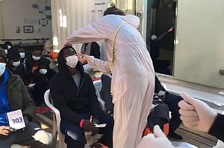 Migrantes do Ocean Viking têm luz verde para desembarcar