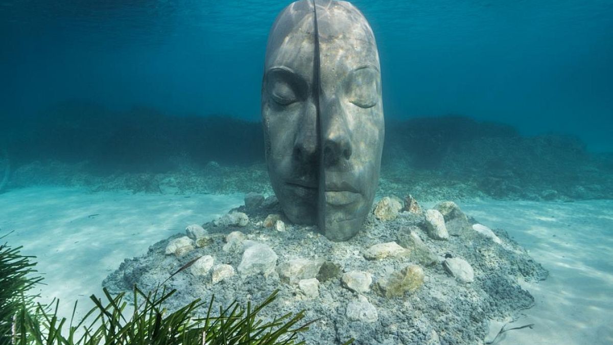 There are six monumental three dimensional portraits, each over two metres in height.@jasondecairestaylorwww.underwatersculpture.com