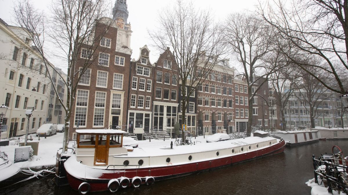 مددت هولندا حظر التجول حتى الثاني من مارس