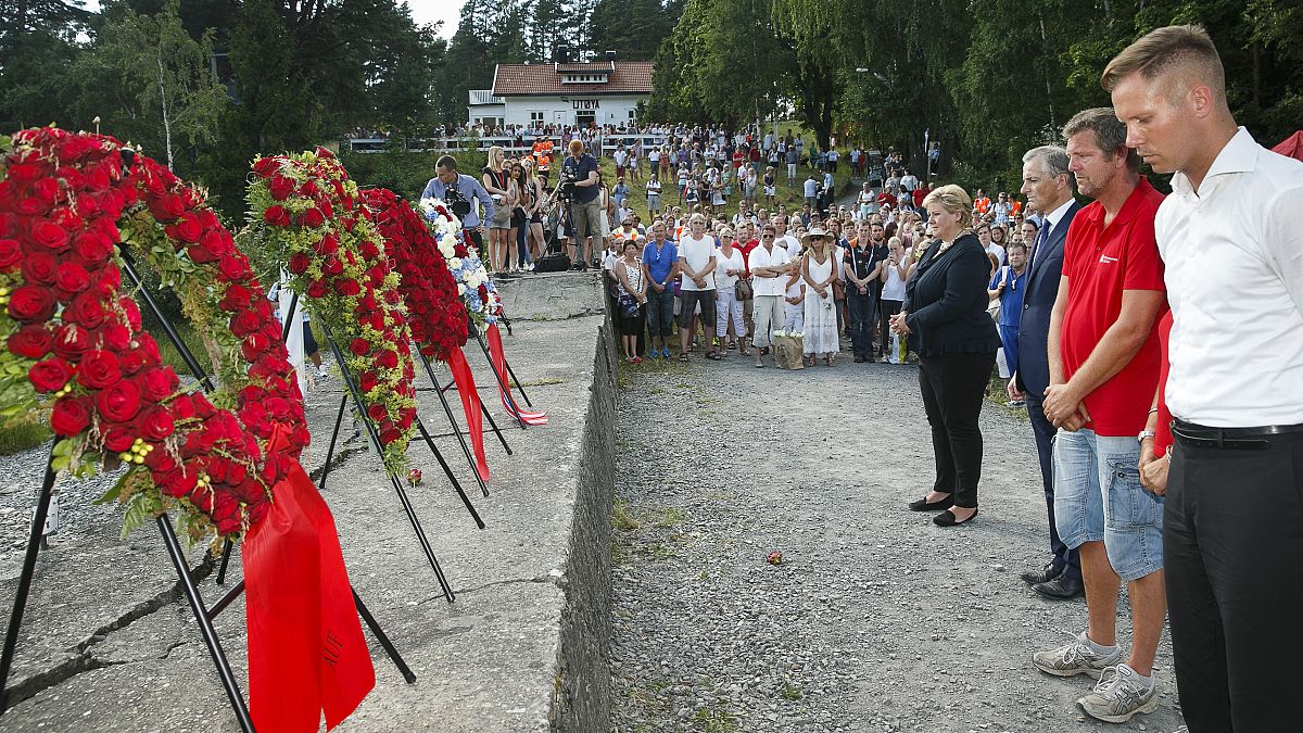 Norveç'te terör saldırısında ölenlerin anısı için anıt dikilecek