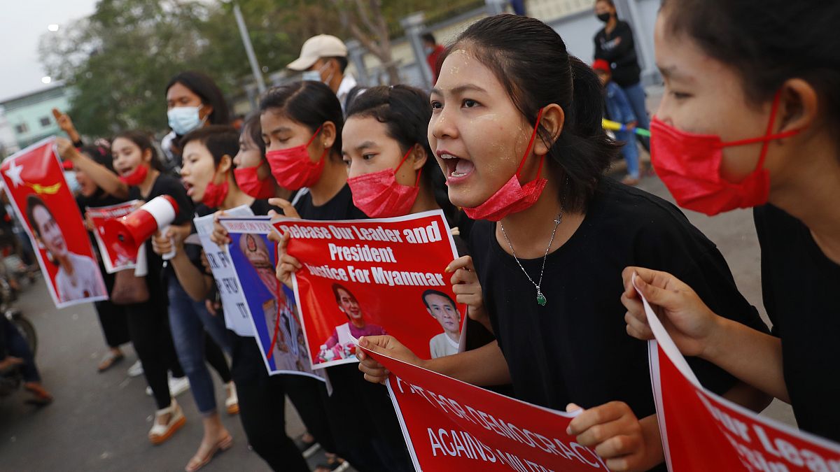 استمرار التظاهرات في ميانمار
