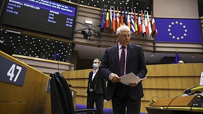 Borrell defende visita à Rússia junto de eurodeputados