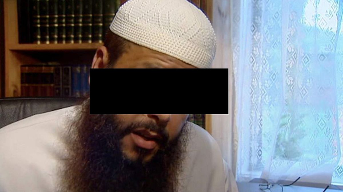 Az elítélt terrorista fotója egy 2005-ös videóból