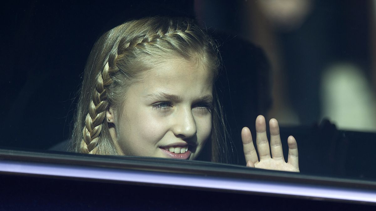 La princesa Leonor en un coche oficial en Madrid. 17/11/2016
