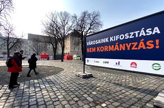 Hungarian mayors battle government over finances