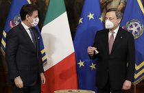 [فيديو] كونتي يسلم السلطة والجرس لرئيس الوزراء الإيطالي الجديد ماريو دراغي