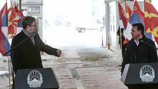 Il presidente serbo Aleksandar Vucic e il primo ministro delle Macedonia del Nord, Zoran Zaev