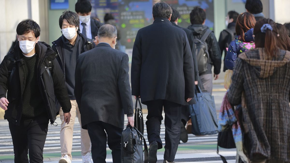 Japonya GSYİH’inin yarısından fazlasını oluşturan özel tüketim yüzde 5,9 azaldı