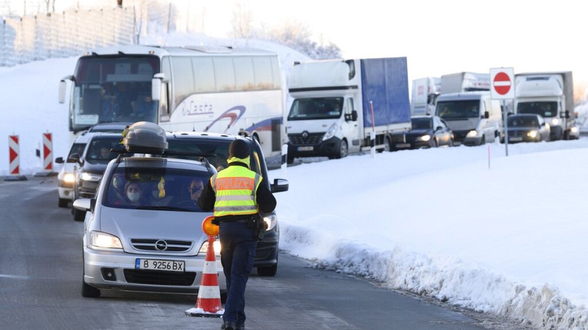 Deutschland hat strengere Grenzkontrollen an den Grenzen zu Tschechien und dem österreichischen Bundesland Tirol eingeführt