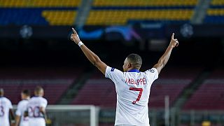 Kylian Mbappé hace brillar al PSG con un holgado 1-4 contra el Barça
