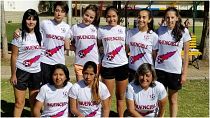 فريق كرة القدم  للإناث بمدرسة "لاس سوبر بوديروساس" في بوليفيا