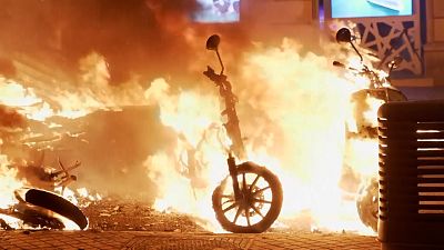 رپ‌خوانی در میانه آشوب و آتش؛ سومین شب اعتراضات اسپانیا