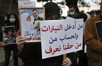 أقرباء لضحايا سقطوا في الانفجار يطالبون بالكشف عن الحقيقة ومعاقبة المسؤولين 