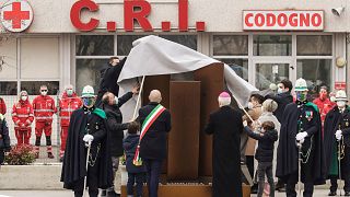 Inauguration d'un monument en souvenir des morts de la Covid à Codogno au nord de l'Italie