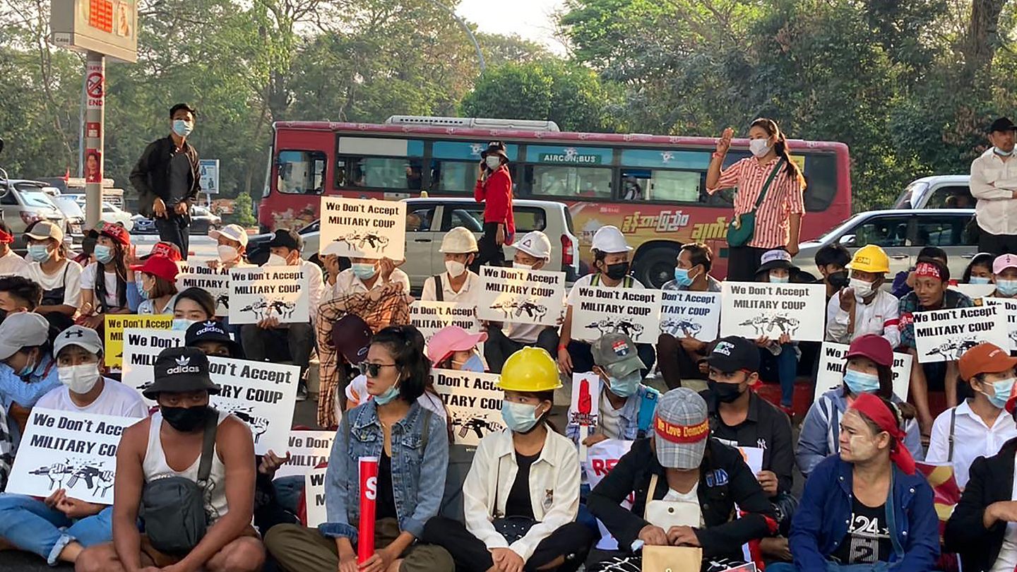 Myanmar Thousands Defy Junta S Threats To Protest Military Coup Euronews