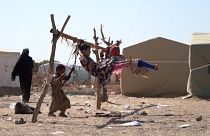 Deslocados iemenitas no campo de Jaw Al Naseem