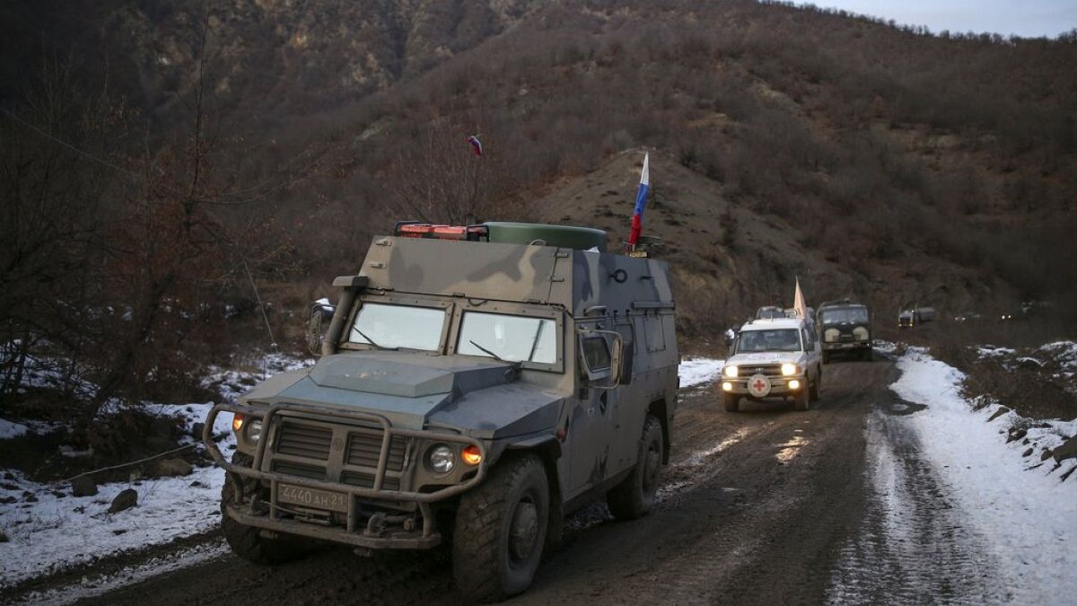 Ermenistan, kendi topraklarında daha büyük Rus askeri varlığı istediğini duyurdu